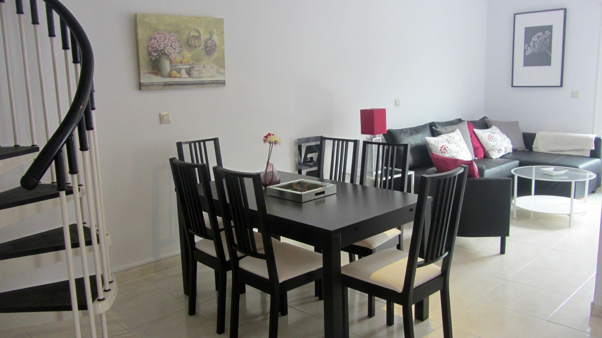 Malaga Centro Apartamentos Luaran gambar