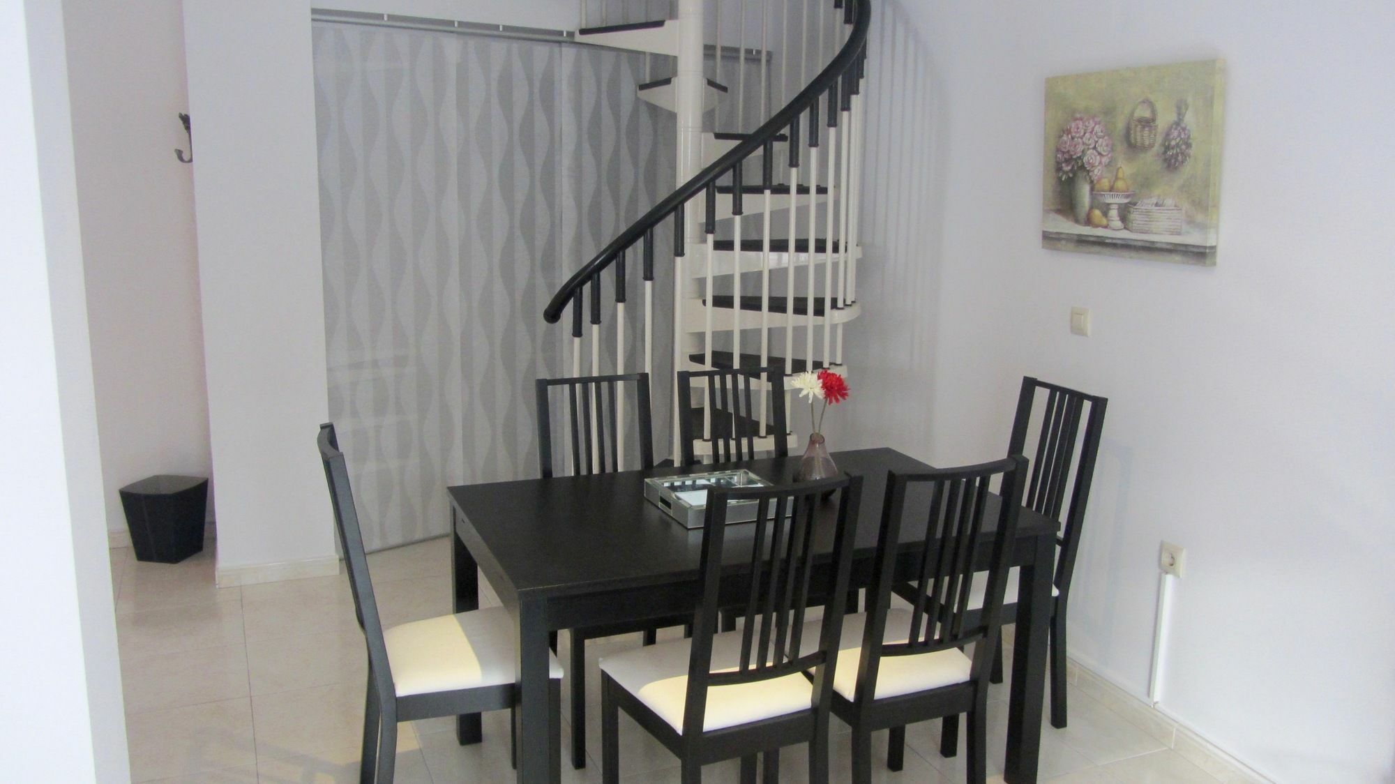 Malaga Centro Apartamentos Luaran gambar