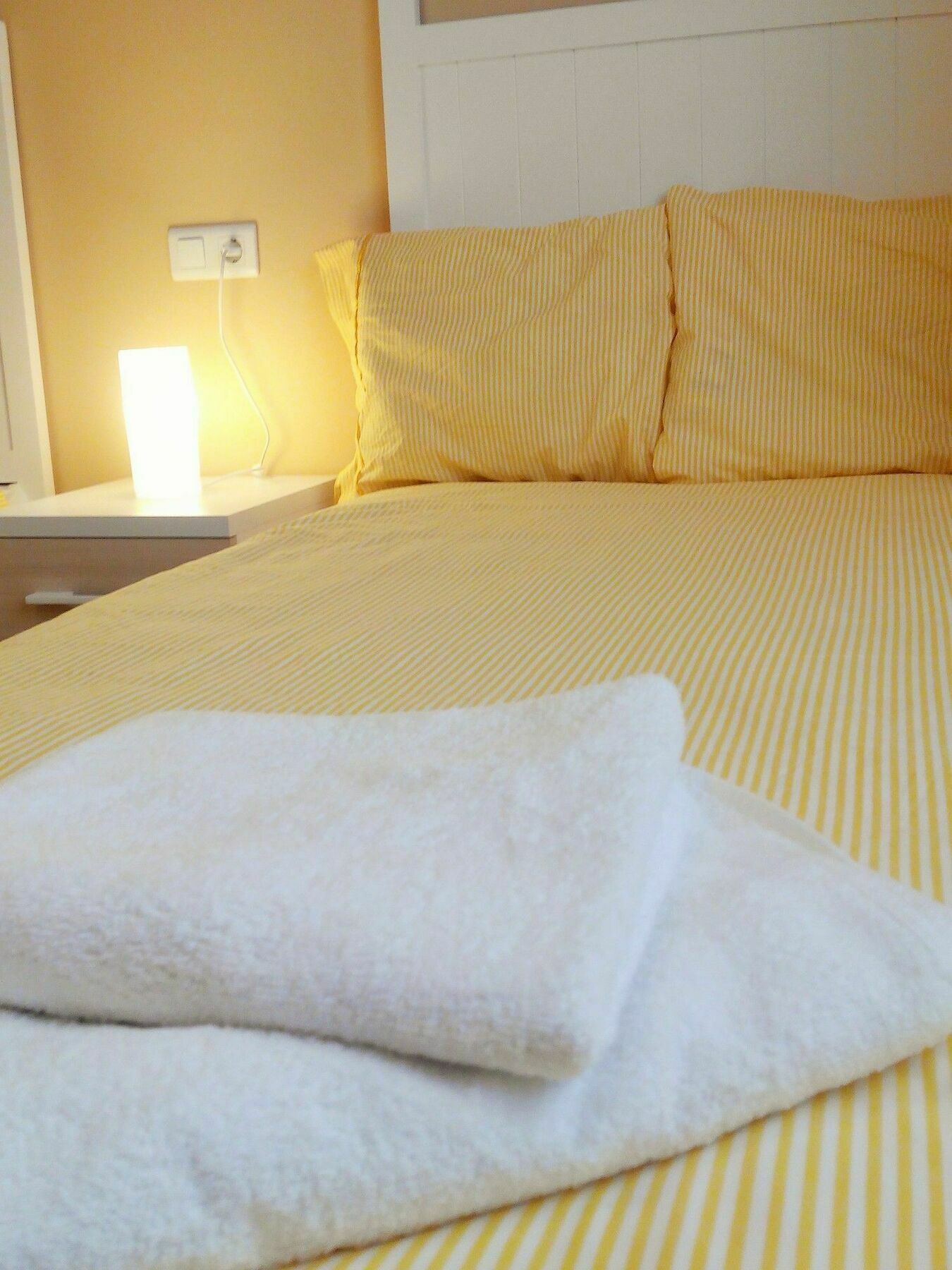 Malaga Centro Apartamentos Luaran gambar